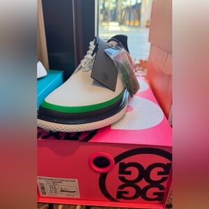 G/FORE Men’s Gallivanter T.P.U. Tuxedo Golf Shoes - White and Green-Size 11.5⛳️